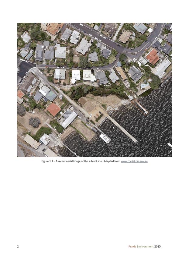 Aerial view of a city and a body of water

AI-generated content may be incorrect.